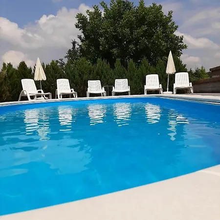 Villa Fruska Sremski Karlovci